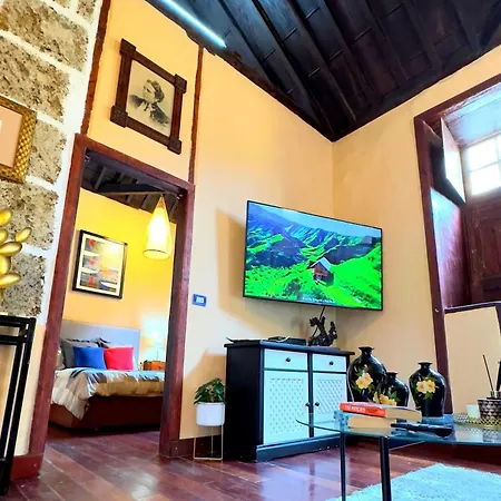 Vakantiehuis Peaceful House With Terrace In - Mountain View