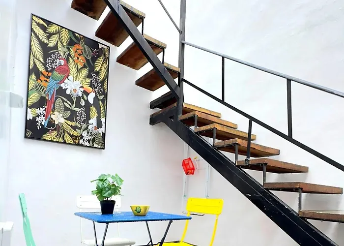 Semesterbostad Peaceful House With Terrace In - Mountain View