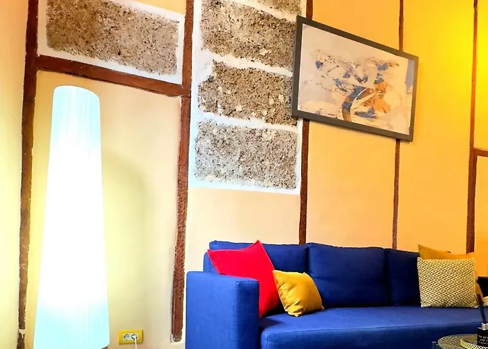 Semesterbostad Peaceful House With Terrace In - Mountain View