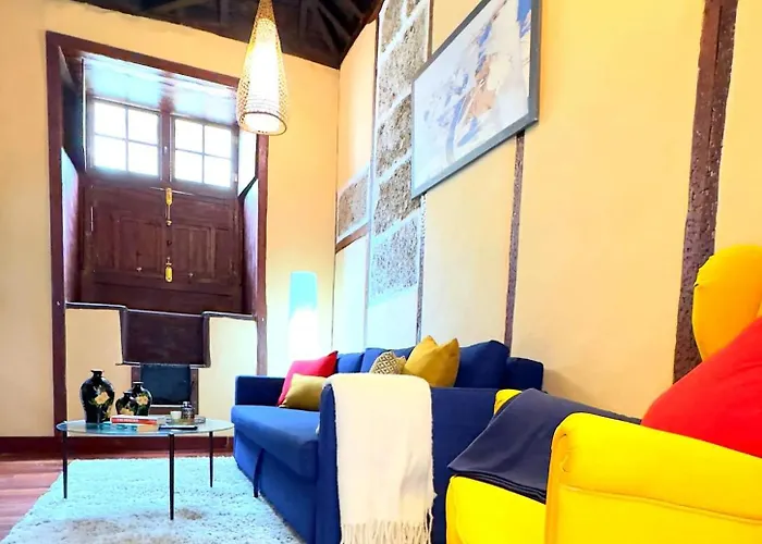 Peaceful House With Terrace In - Mountain View